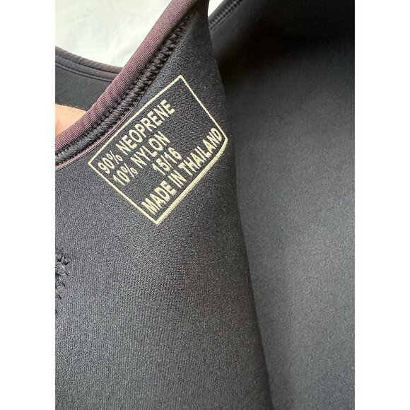 Akona Adventure Gear Women’s Short sleeve wetsuit size 15/16 XL - Picture 3 of 8